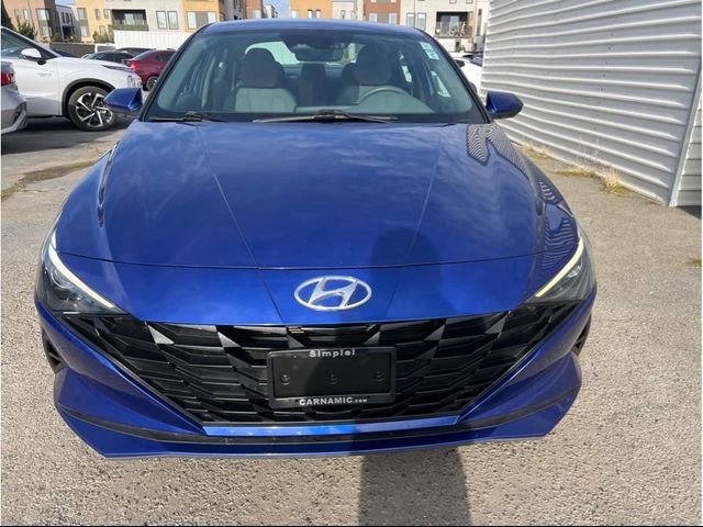 2021 Hyundai Elantra SE