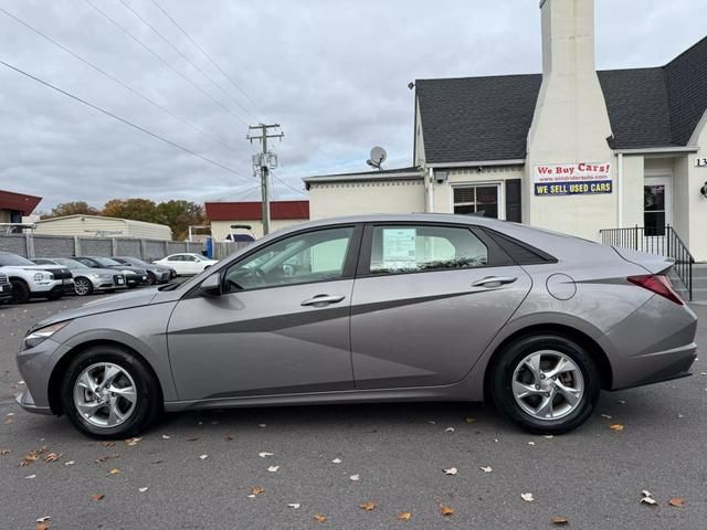 2021 Hyundai Elantra SE