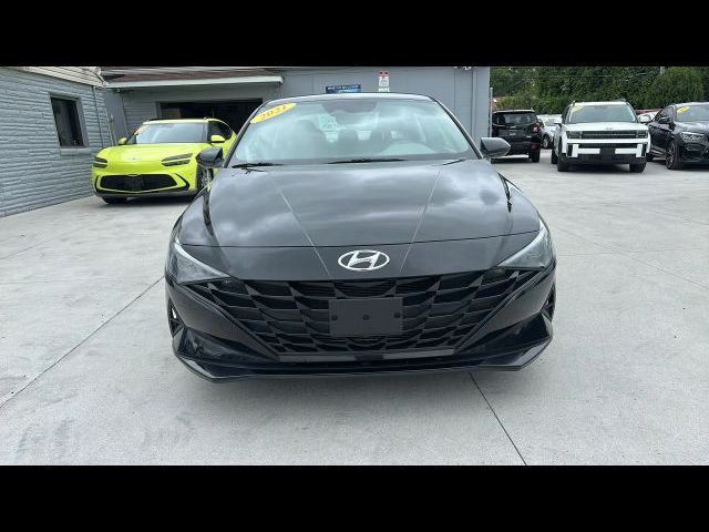 2021 Hyundai Elantra SE
