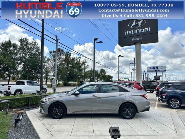 2021 Hyundai Elantra Hybrid Blue