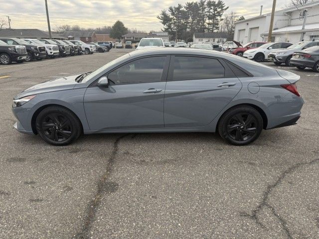 2021 Hyundai Elantra Hybrid Blue