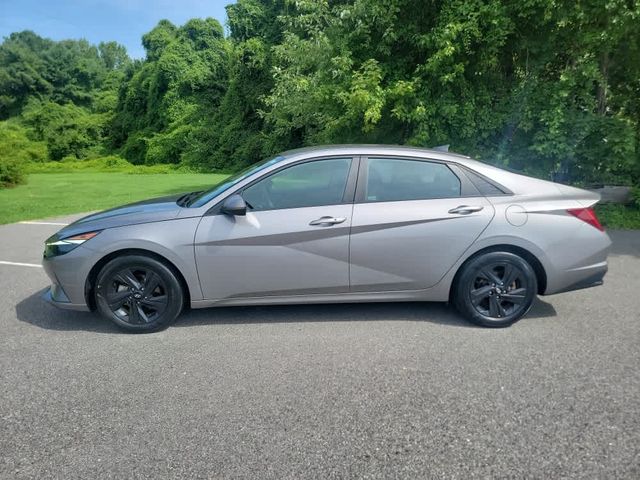 2021 Hyundai Elantra Hybrid Blue