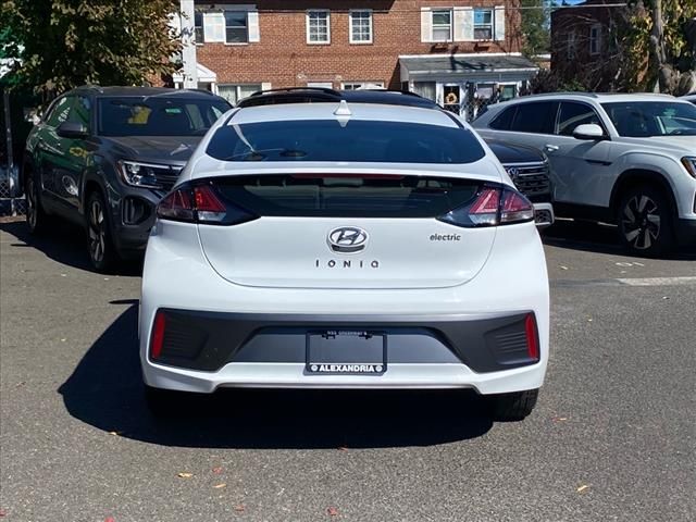 2021 Hyundai Ioniq Electric SE