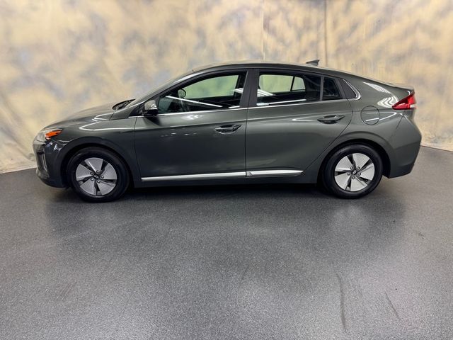 2021 Hyundai Ioniq Hybrid SE