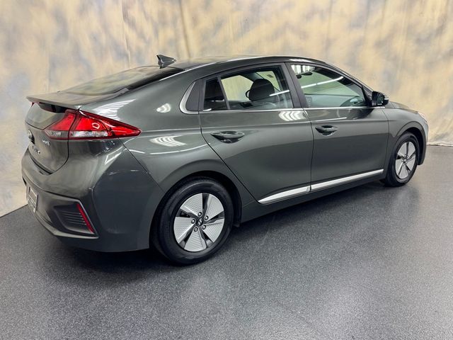 2021 Hyundai Ioniq Hybrid SE