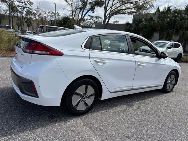 2021 Hyundai Ioniq Hybrid SE