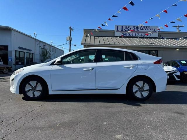 2021 Hyundai Ioniq Hybrid SE