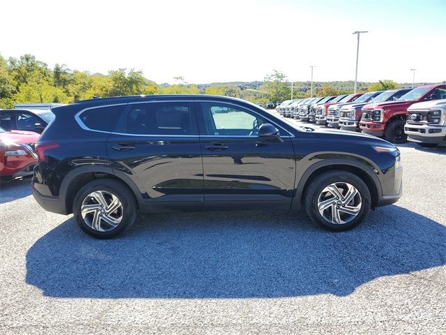 2021 Hyundai Santa Fe SE