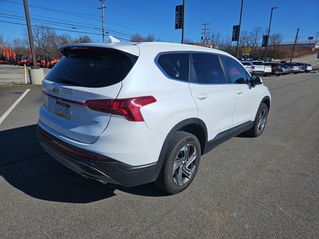 2021 Hyundai Santa Fe SE