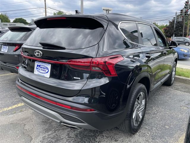 2021 Hyundai Santa Fe SE