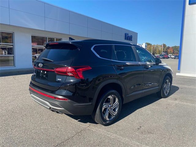 2021 Hyundai Santa Fe SE