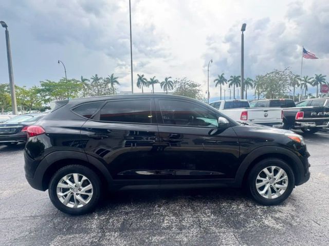 2021 Hyundai Tucson SE