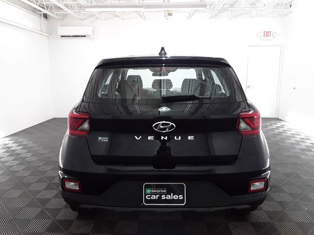 2021 Hyundai Venue SE