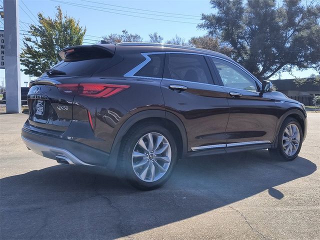 2021 INFINITI QX50 Essential