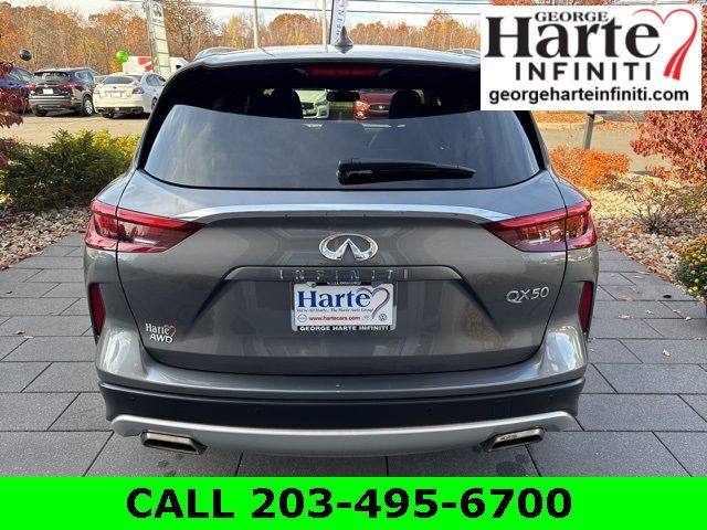 2021 INFINITI QX50 Essential