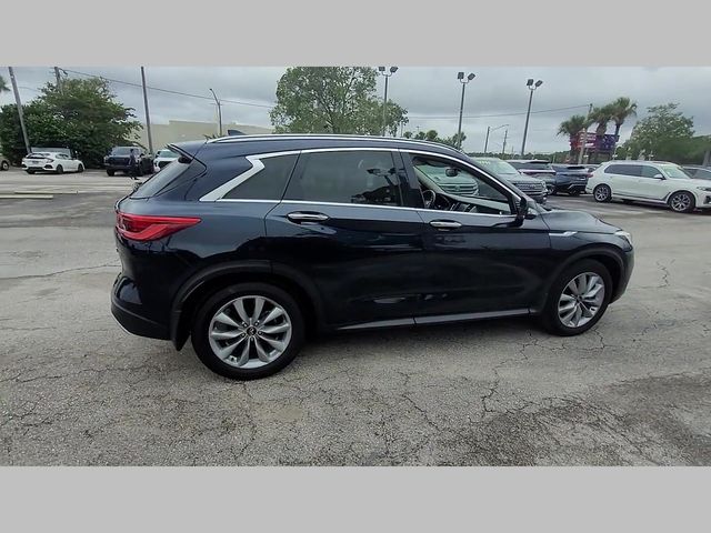 2021 INFINITI QX50 Essential