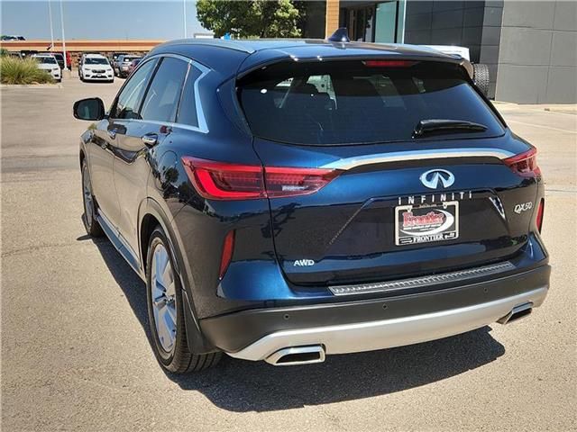 2021 INFINITI QX50 Essential