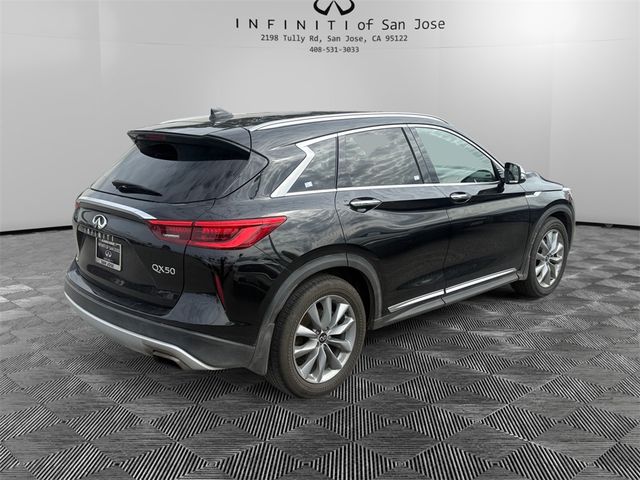 2021 INFINITI QX50 Luxe