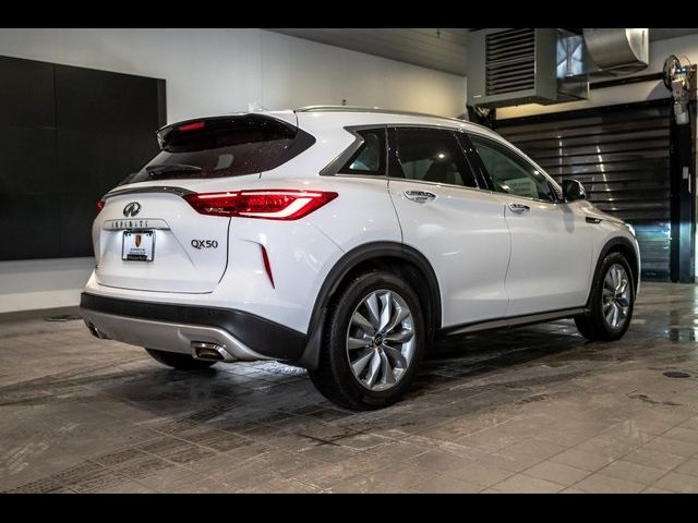 2021 INFINITI QX50 Luxe