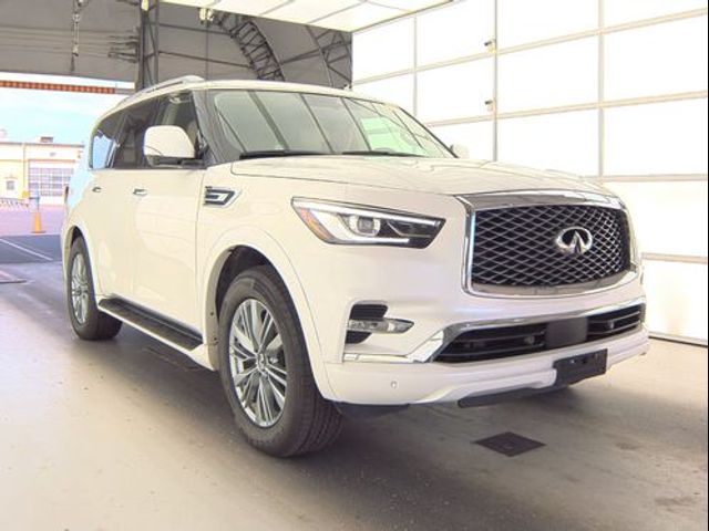 2021 INFINITI QX80 Luxe