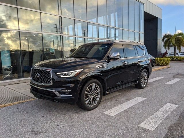 2021 INFINITI QX80 Luxe