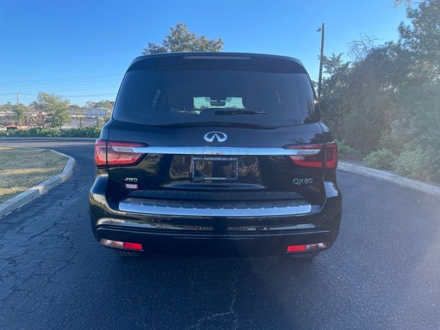 2021 INFINITI QX80 Luxe