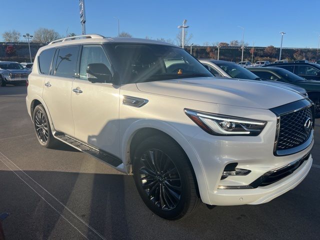 2021 INFINITI QX80 Premium Select