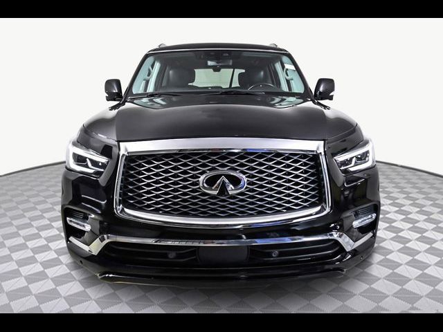 2021 INFINITI QX80 Luxe