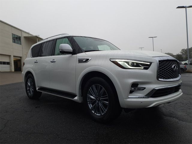 2021 INFINITI QX80 Luxe