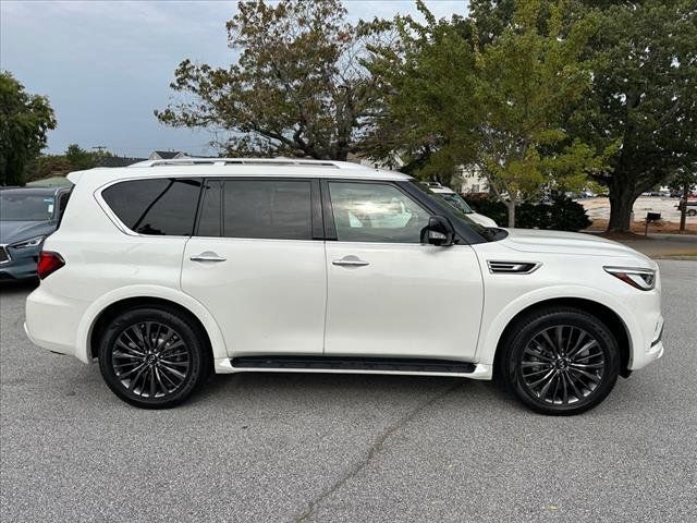 2021 INFINITI QX80 Premium Select