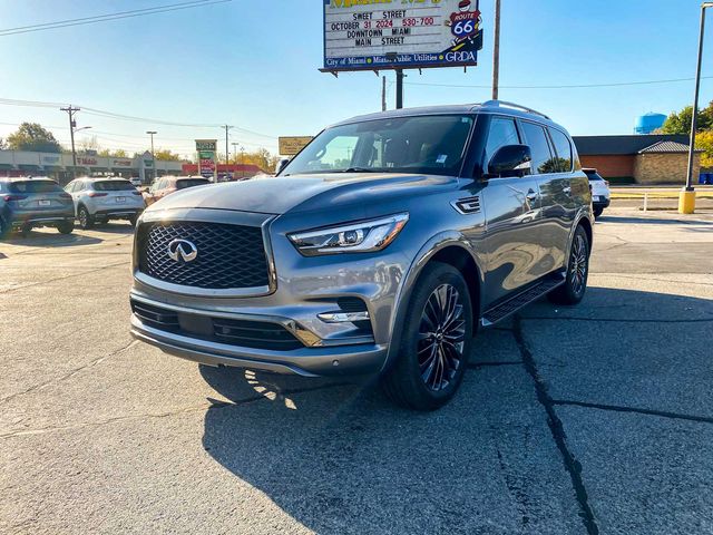 2021 INFINITI QX80 Premium Select