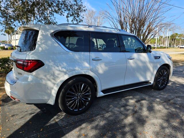 2021 INFINITI QX80 Premium Select