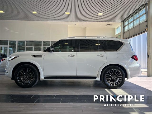 2021 INFINITI QX80 Premium Select