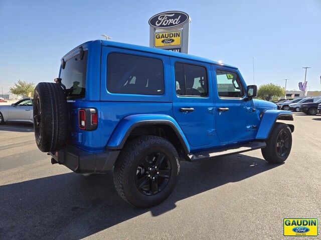 2021 Jeep Wrangler Unlimited Sahara Altitude