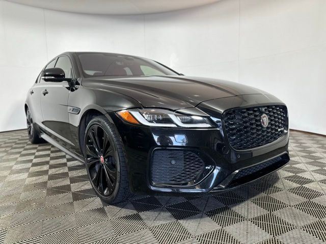 2021 Jaguar XF R-Dynamic SE