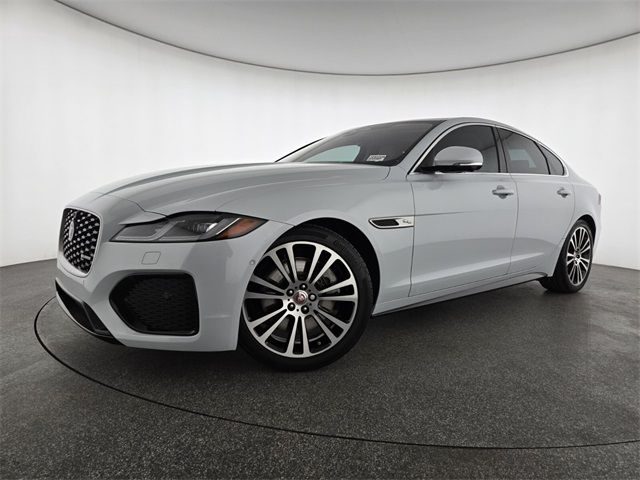 2021 Jaguar XF R-Dynamic SE