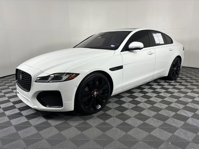 2021 Jaguar XF SE