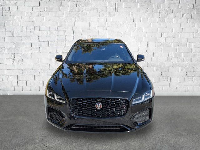 2021 Jaguar XF SE