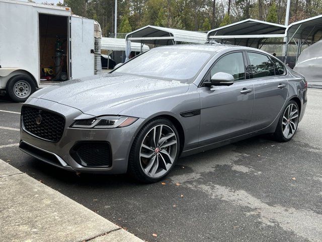 2021 Jaguar XF SE