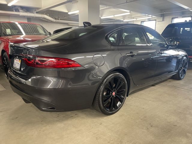 2021 Jaguar XF SE