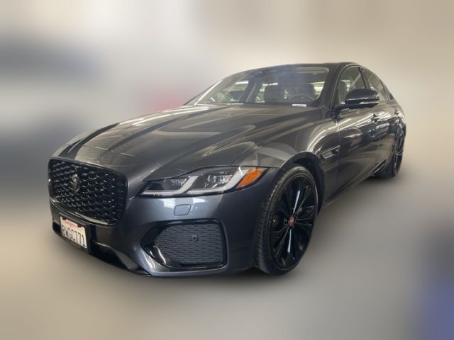 2021 Jaguar XF SE