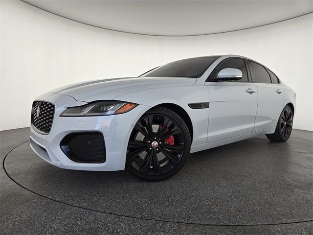 2021 Jaguar XF SE