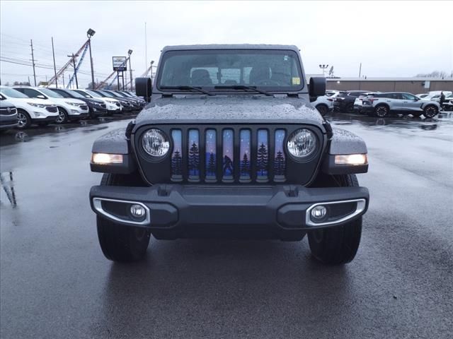 2021 Jeep Gladiator Overland