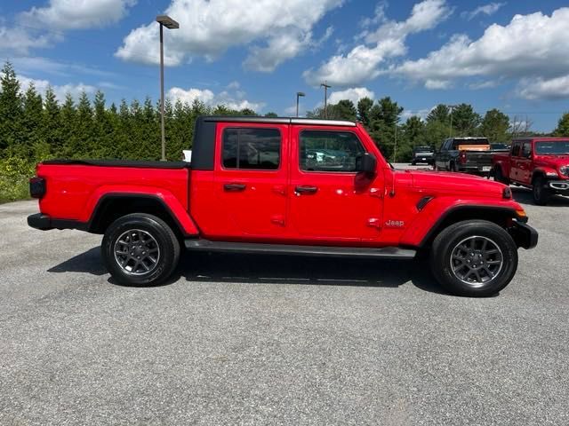 2021 Jeep Gladiator Overland