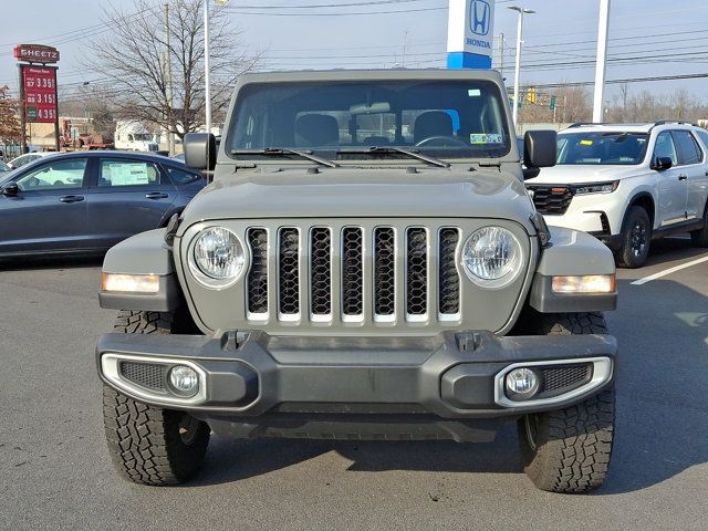 2021 Jeep Gladiator Overland