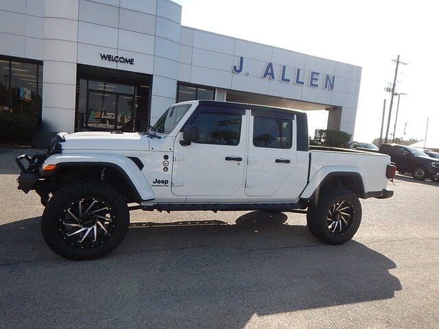 2021 Jeep Gladiator Willys