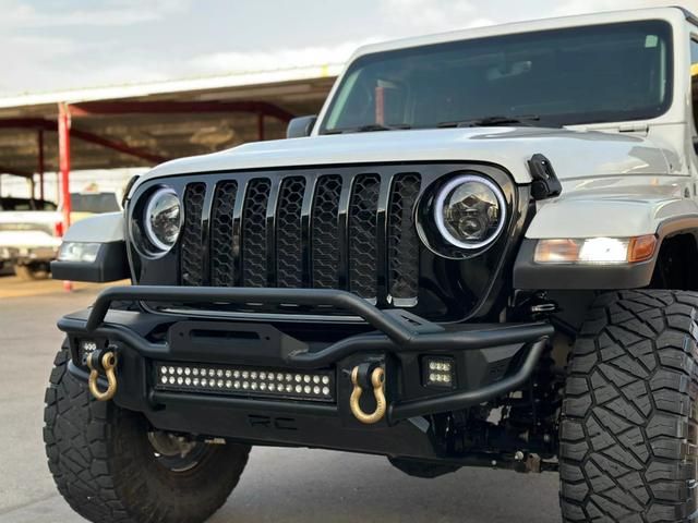 2021 Jeep Gladiator Willys