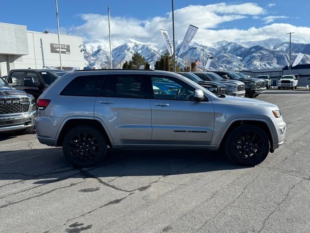 2021 Jeep Grand Cherokee Laredo X