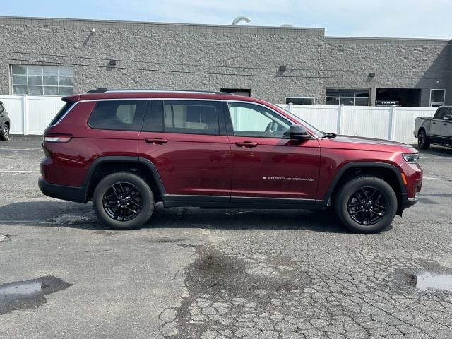 2021 Jeep Grand Cherokee L Laredo