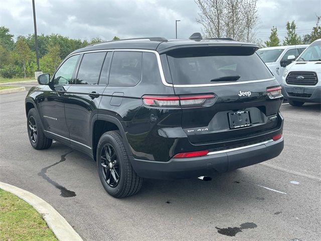 2021 Jeep Grand Cherokee L Laredo